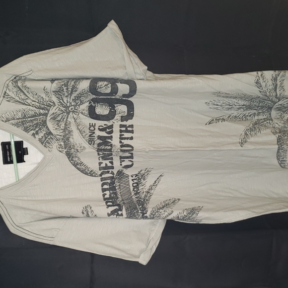 Mens tshirt - Picture 1 of 3